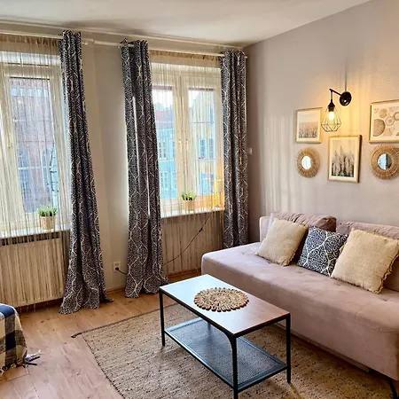 Starogdanski 4 Lejlighed