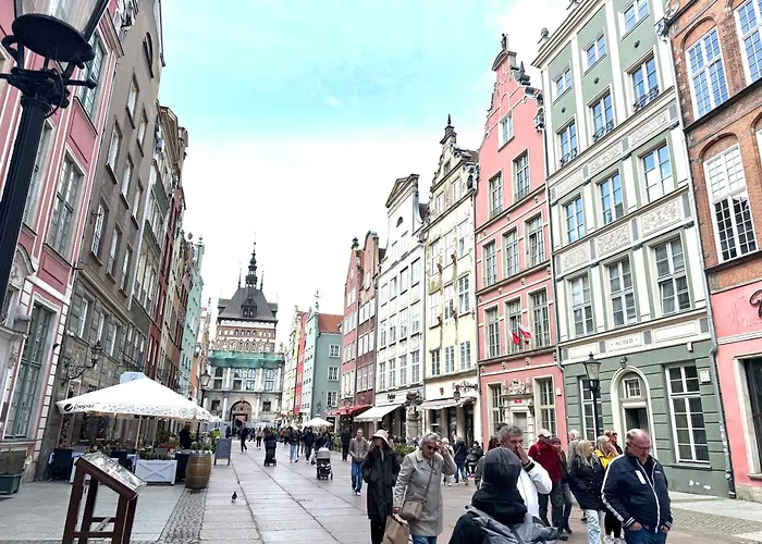 Apartment Starogdanski 4 *